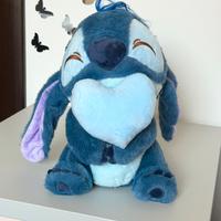 Stitch peluche con cuore