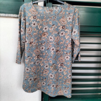 Maglietta in maglina laminata con maniche a tre qu