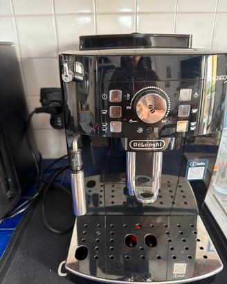 De longhi magnifica S