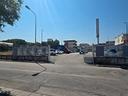 locale-commerciale-con-parcheggio