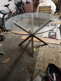 tavolo in cristallo rotondo 