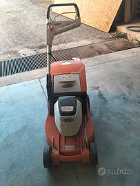 taglia erba a batteria stihl