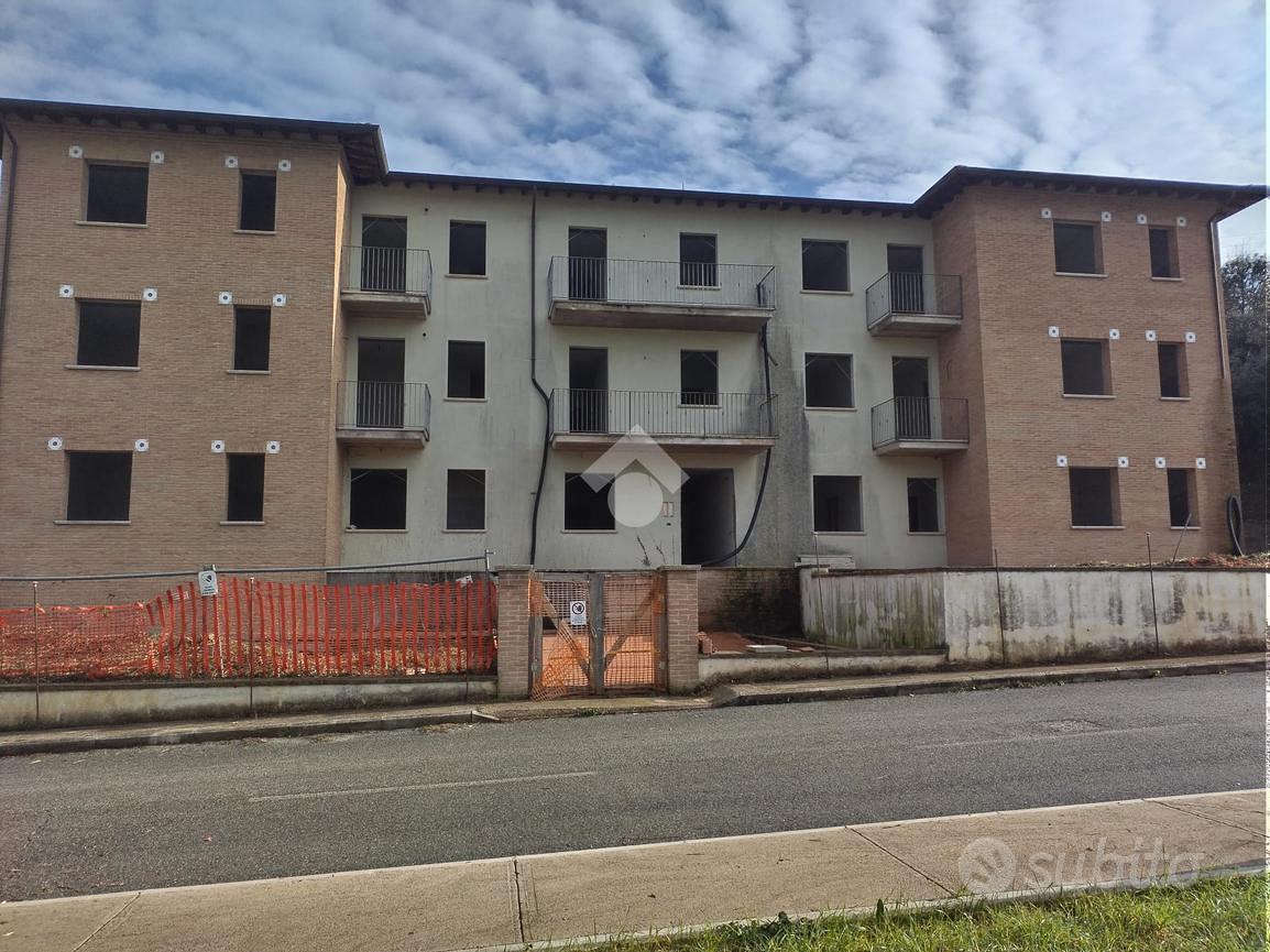 4 LOCALI A DERUTA - Vista 3