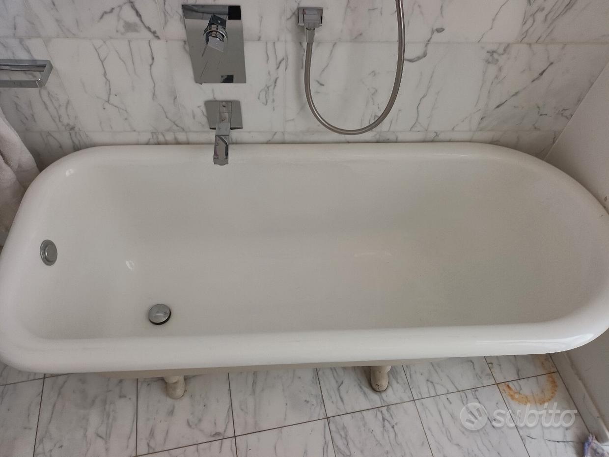sedia girevole per vasca di bagno - Arredamento e Casalinghi In vendita a  Lecce