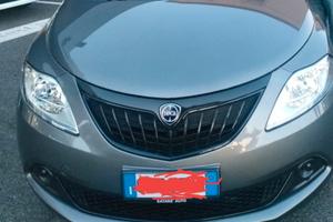 lancia Ypsilon 1000 Hybrid 