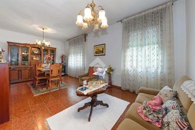 CASA SEMINDIPENDENTE A DOLO