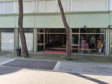 Locale commerciale Grado Pineta