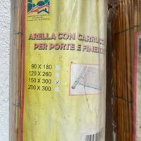 Due tende arella in bamboo con carrucola