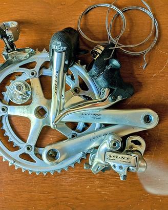 Gruppo Campagnolo Veloce completo.
