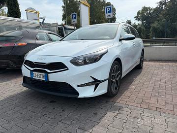 Kia ceed hybrid 