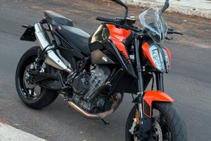 Ktm duke 890