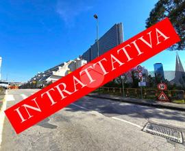 4 LOCALI A NAPOLI