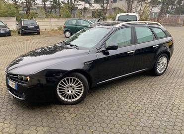 Alfa Romeo 159 1.9 JTDm Sportwagon Distinctive