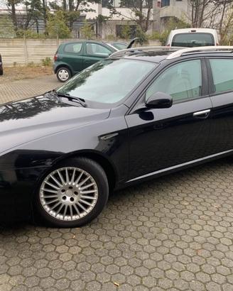 Alfa Romeo 159 1.9 JTDm Sportwagon Distinctive