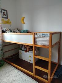 Letto reversibile e rialzato Ikea Kura