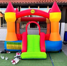 Gonfiabile castello happy hop