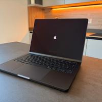 MacBook Pro 14” M3 Pro 2023 siderale – Come nuovo