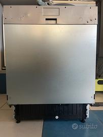 Lavastoviglie incasso 12 coperti Candy