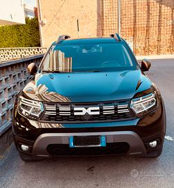 Dacia Duster extreme colore nero metalizzato