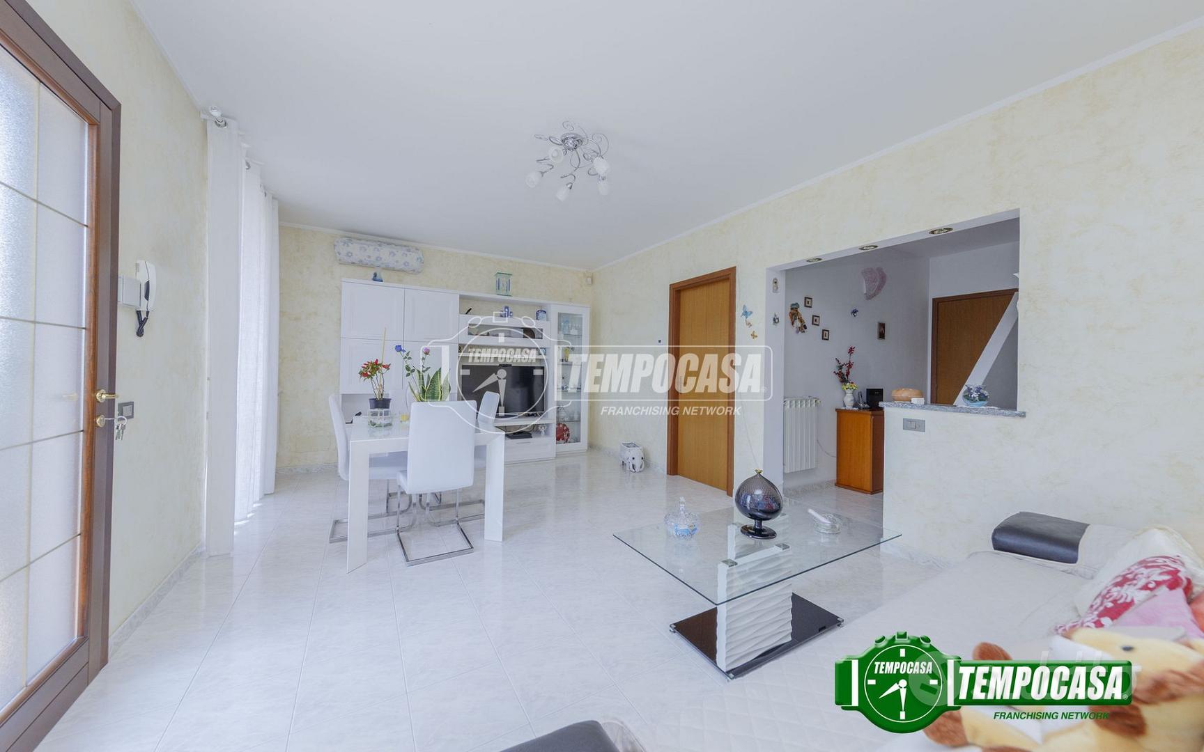 House in Besate - Vista 3