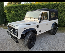 Defender 90 soft top tdi 200