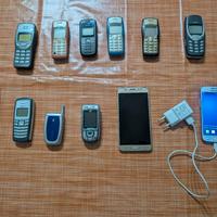 Cellulari vintage in stock