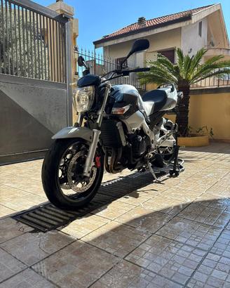 suzuki gsr 600cc prezzo trattabile