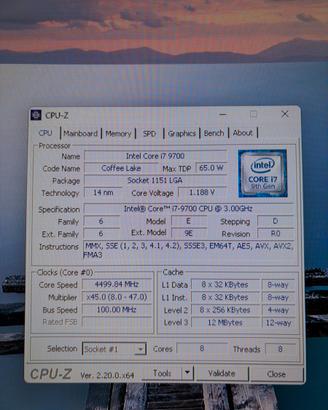 Intel i7 9700