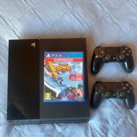 playstation 4 con gioco e due controller originali
