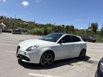 Alfa romeo giulietta exclusive tetto panoramico