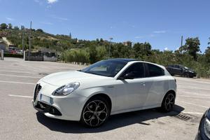 Alfa romeo giulietta exclusive tetto panoramico