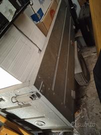 carrello per autovettura con coperchio e ruota di 
