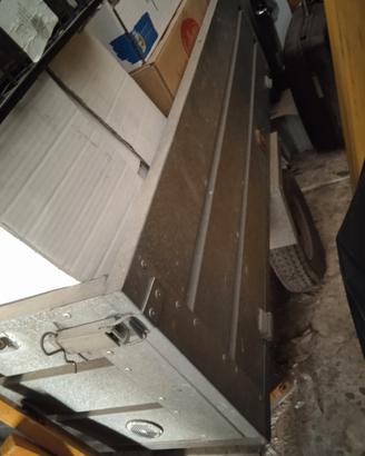 carrello per autovettura con coperchio e ruota di 
