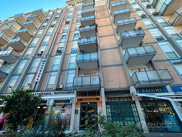 4 vani ristrutturato in zona via scalea