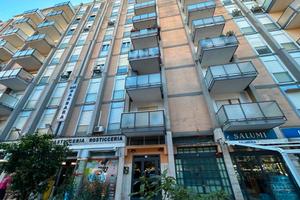 4 vani ristrutturato in zona via scalea