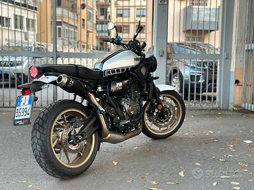 YAMAHA XSR 700 LEGACY 2024