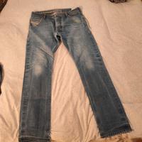 2 paia di pantaloni jeans Diesel