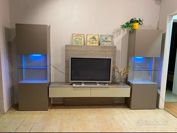 Mobile living con luci led