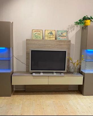 Mobile living con luci led