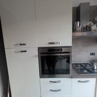 cucina lineare 3 metri con elettrodomestici 