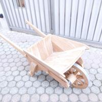 carriola in legno
