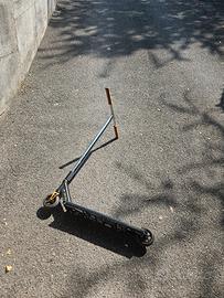 Monopattino Freestyle Professionale NKD Mono