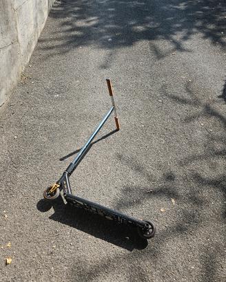 Monopattino Freestyle Professionale NKD Mono