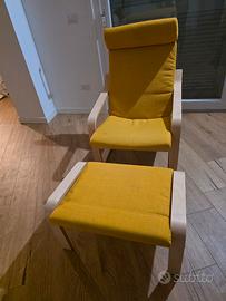 poltrona a ikea  POANG con poggiapiedi 