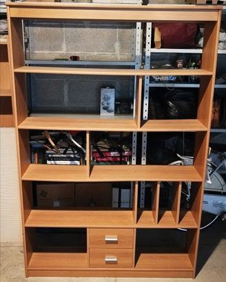Libreria-Scaffalatura molto resistente e stabile