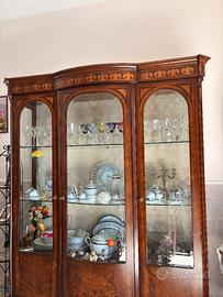 Vetrina per salone/cucina