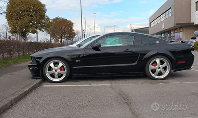 mustang gt manuale V8