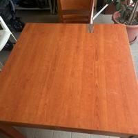 Tavolo legno con sedie