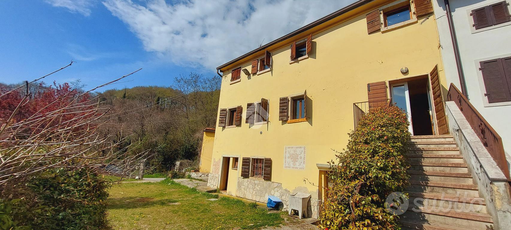 RUSTICO A CAPRINO VERONESE - Altro