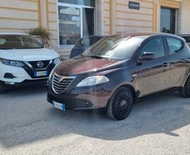 Lancia Ypsilon 1.2 69 CV 5 porte Elefantino